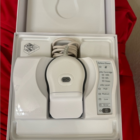 ME Smooth Permanent Hair Reduction lluminage
Beauty Elos Tech HU-CO00341 - Picture 7 of 12